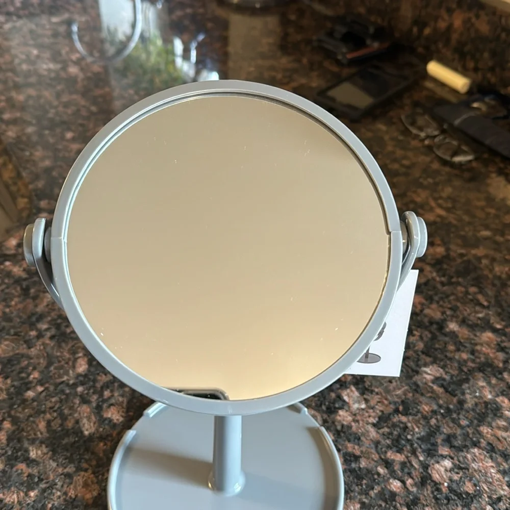 Dual-sided mirror with 3x magnification hard plastic stand 2 in white 2 in gray